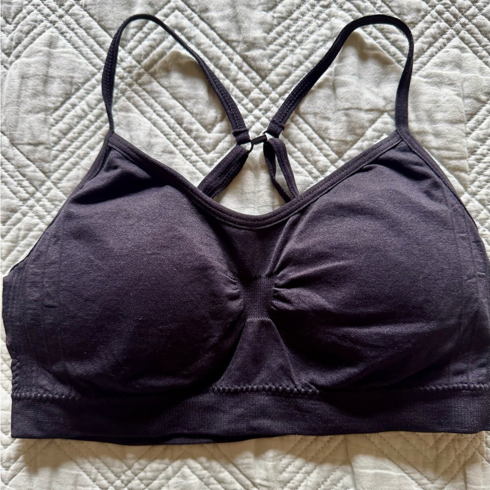 New! Sophie B Black Sports Bra with Seamless Design and Full Coverage